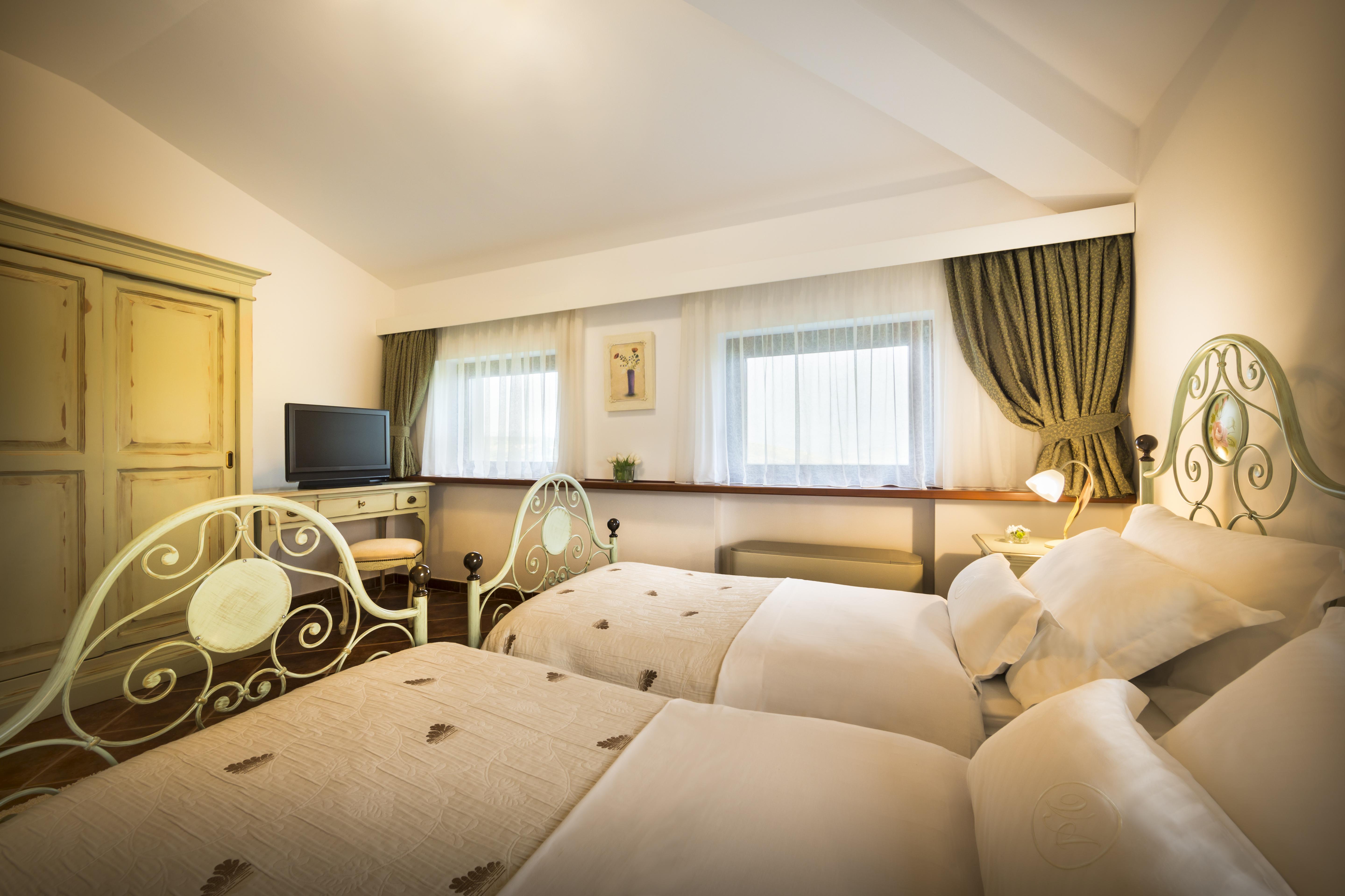 Palazzo Angelica B&B Adults Only Oprtalj Exterior photo