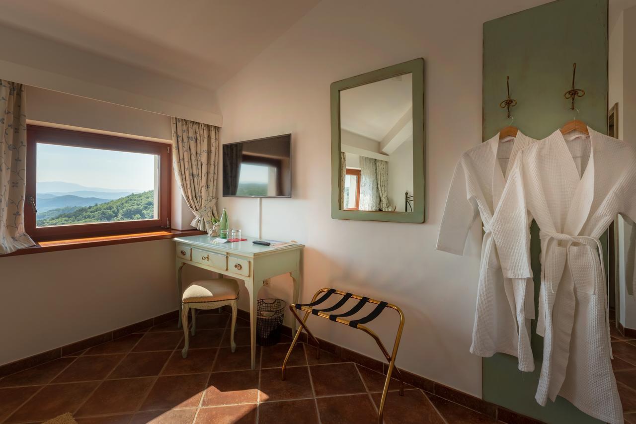 Palazzo Angelica B&B Adults Only Oprtalj Exterior photo