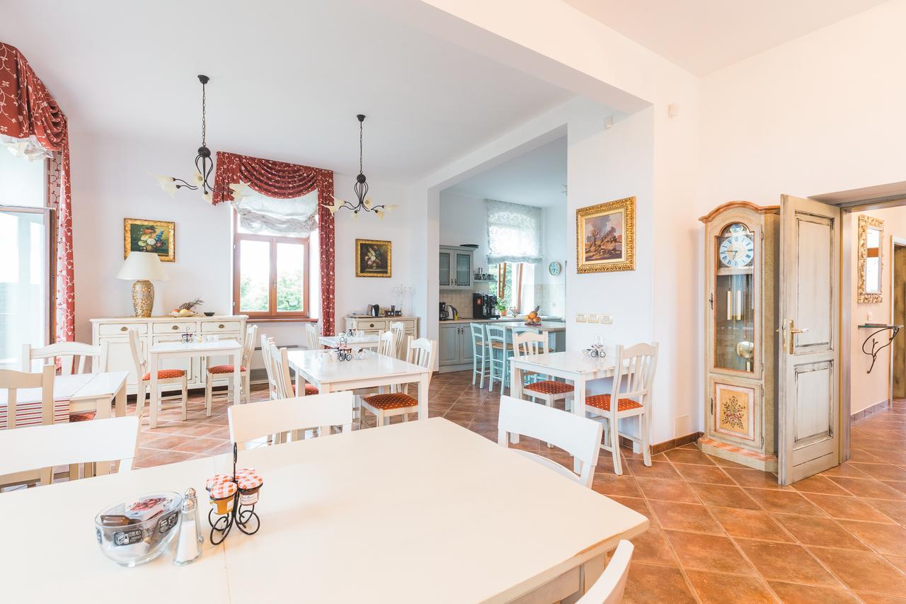 Palazzo Angelica B&B Adults Only Oprtalj Exterior photo